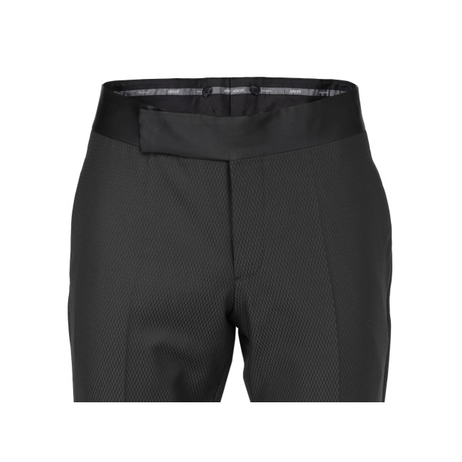 Armani collezioni deals shorts