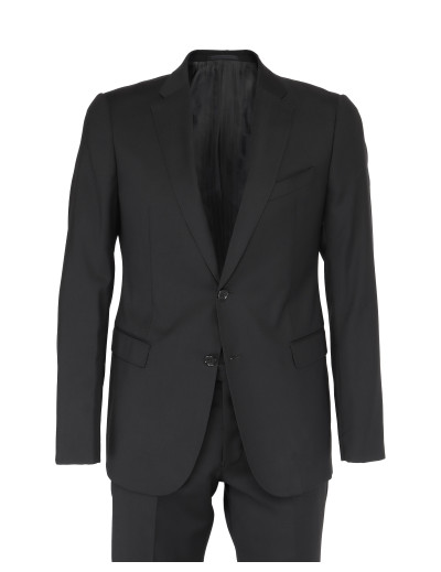 Hugo boss hotsell vs armani suits